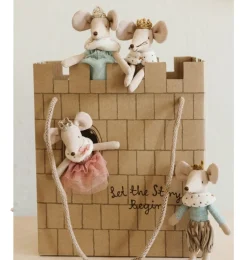 Maileg kartonnen kasteel tas mint