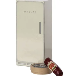 Maileg koelkast voor de muisjes met worst en camembert