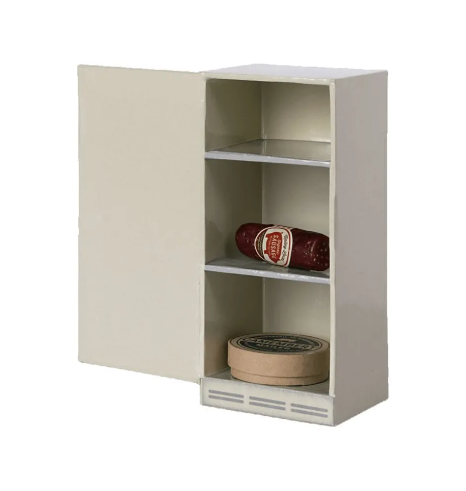 Maileg koelkast voor de muisjes met worst en camembert