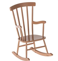 Maileg schommelstoel voor de muisjes / dark powder