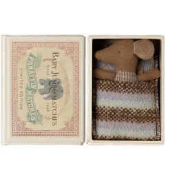 Maileg Sleepy wakey babymuisje meisje in luciferdoos