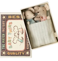 Maileg tweeling muisjes in luciferdoosje met beddengoed / collectie 2025