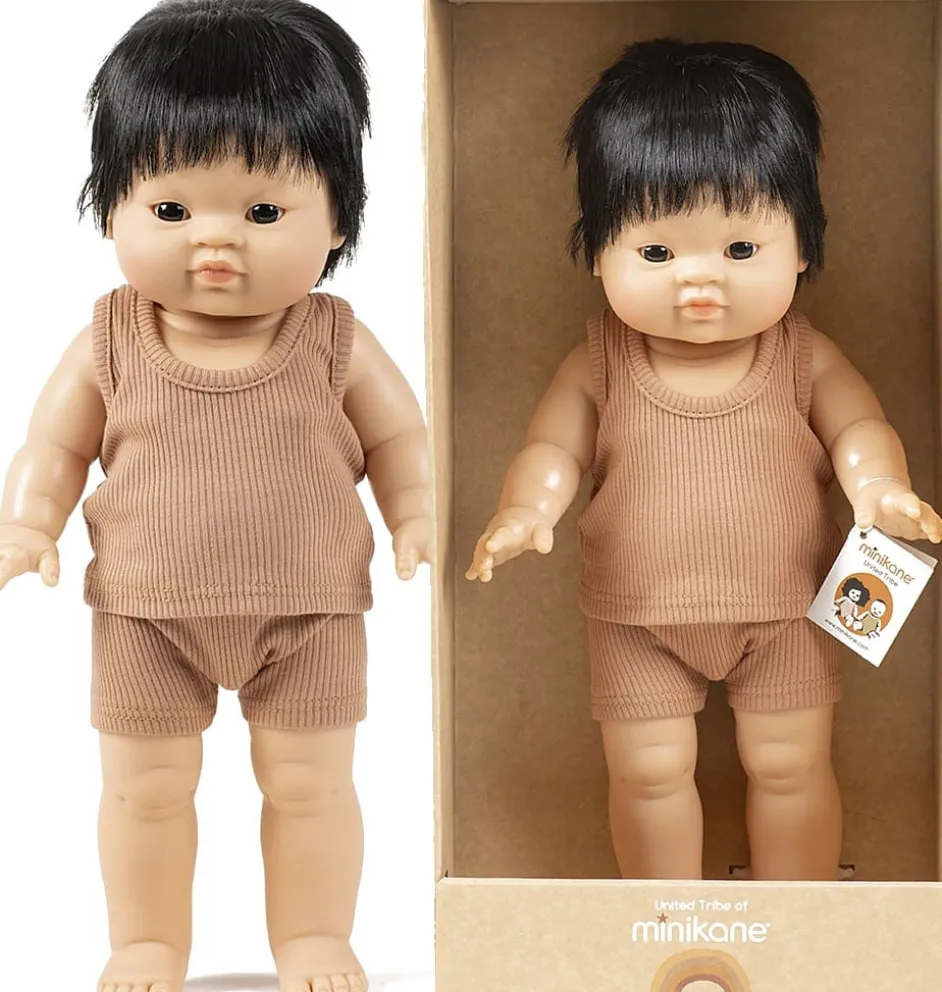 Minikane / Paola Reina Gordi pop Jude Lu00e9o met ondergoed