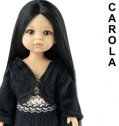 Paola Reina Amigas pop Carola met kleding en schoenen
