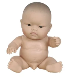 Paolo Reina Peque pop jongen Aziatisch met Minikane babypakje